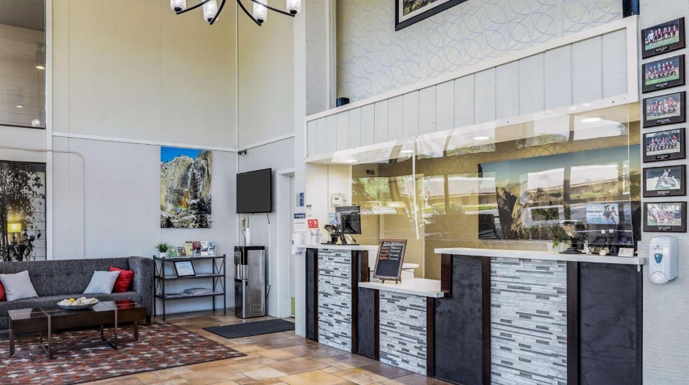 Best Western Plus Sonora Oaks Hotel & Conference Center